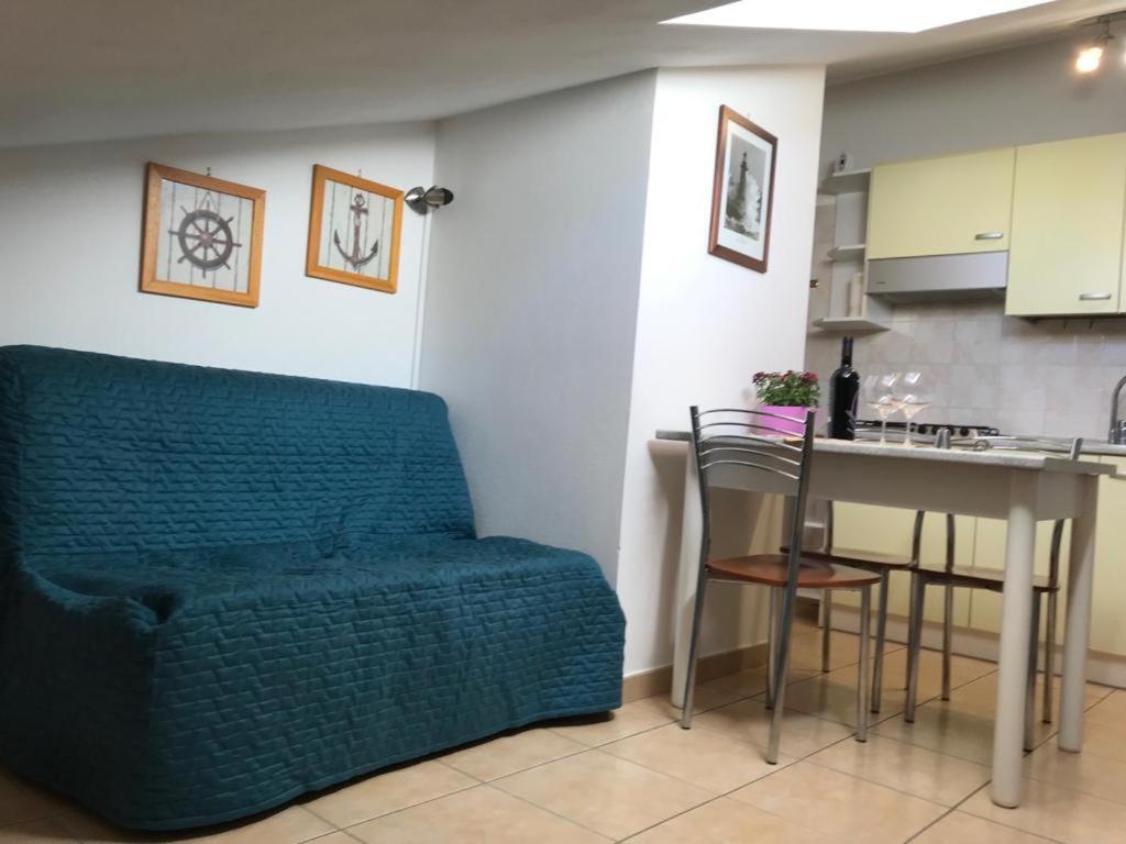La Mansardina Apartment Porto Torres Exterior photo